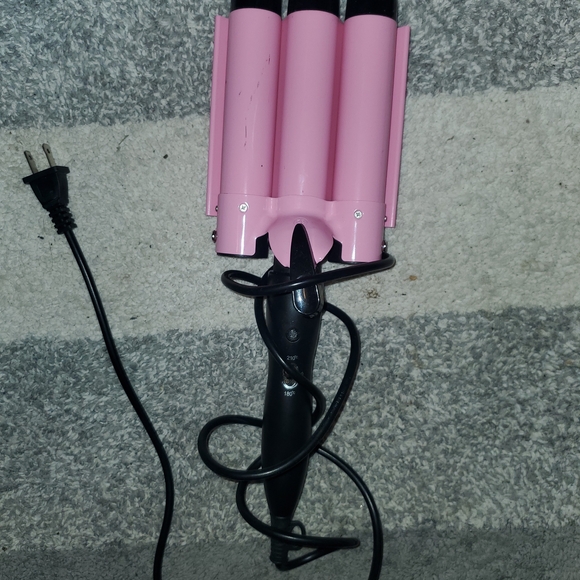 The Unbranded Brand Other - Pink Hair Waver Curling Iron